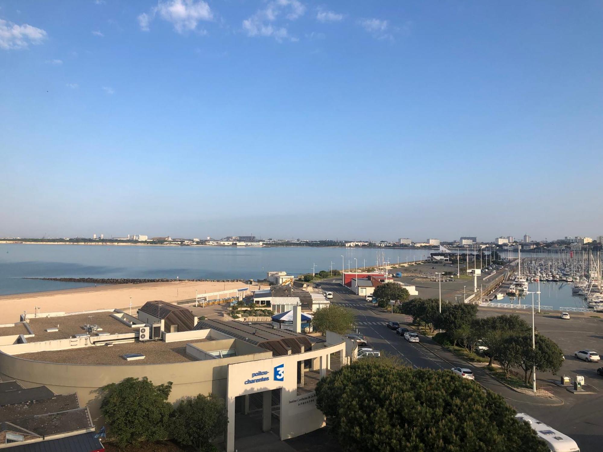 Appartement Ponant 2 à La Rochelle  Extérieur photo